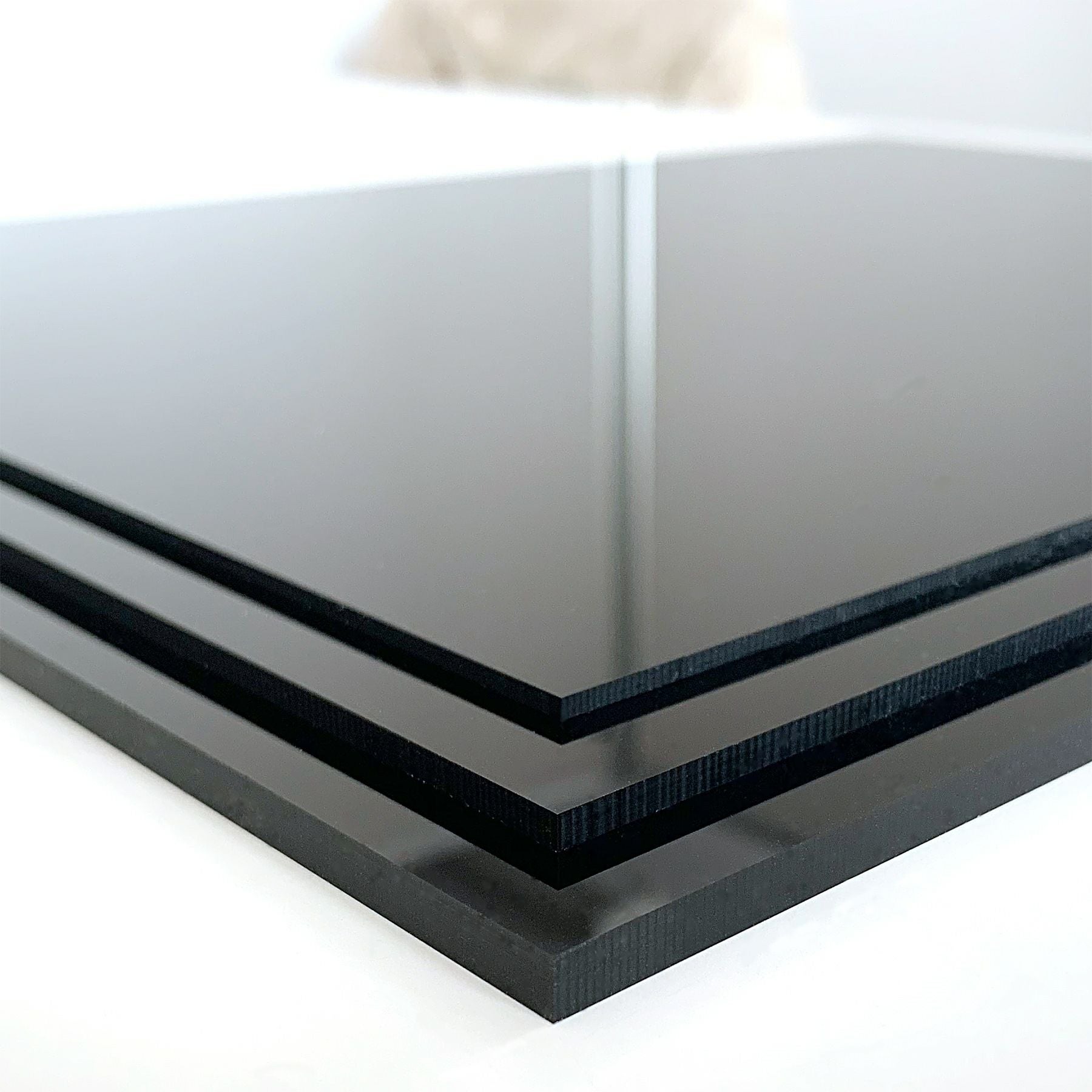 アクリル板 オーダー カット 黒色（900mm×600mm以内　1mm単位で指定可能）板厚2mm/3mm/5mm カンナ＆糸面取り無料サービス カラーアクリル