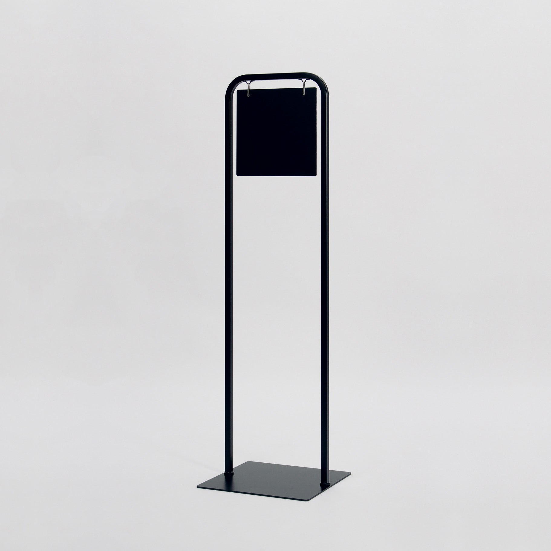 おしゃれ立て看板 スリムT型 260ｘ260mm 黒色 無地 屋内仕様