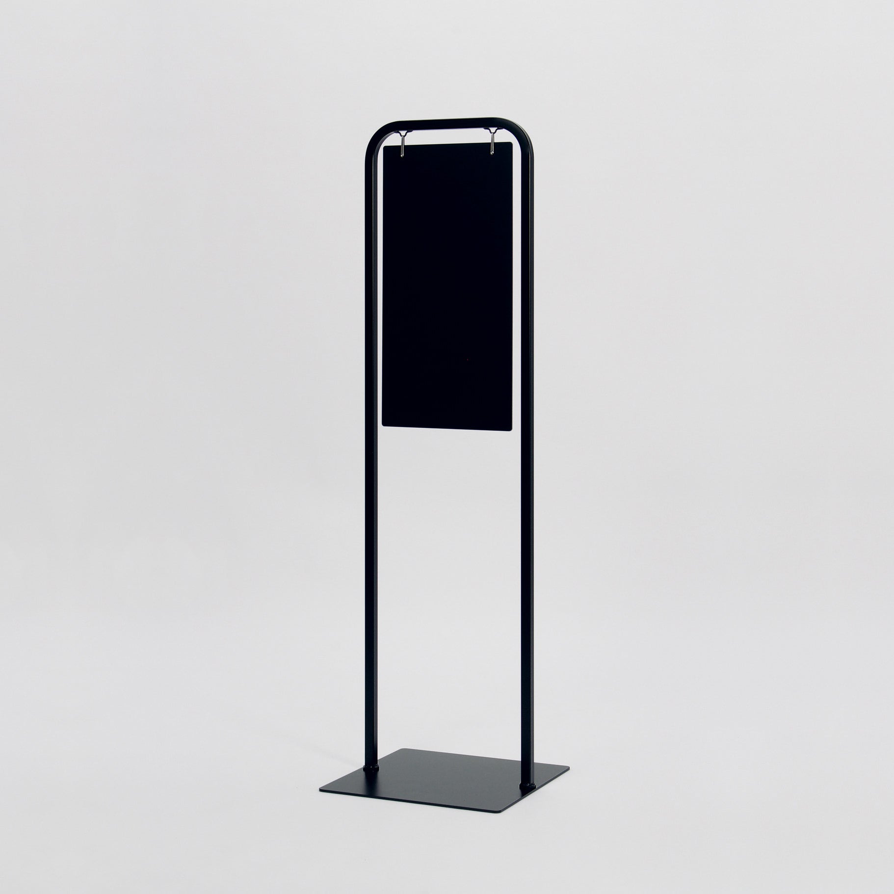 おしゃれ立て看板 スリムT型 260ｘ520mm 黒色 無地 屋内仕様